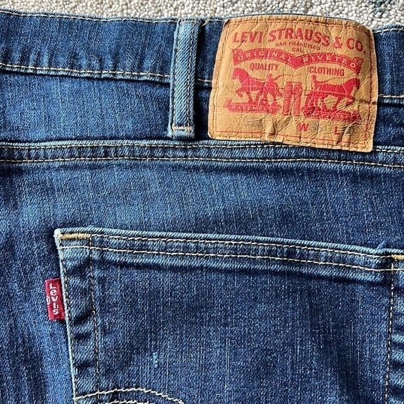 Men Levi jeans size W38 L30 - Picture 2 of 2